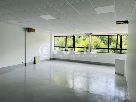 Photo 7 – location Entrepôts / activités	NOISY LE GRAND (93160)