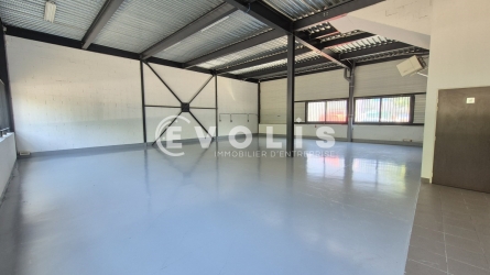 Photo 2 – location Entrepôts / activités	MONTEVRAIN (77144)