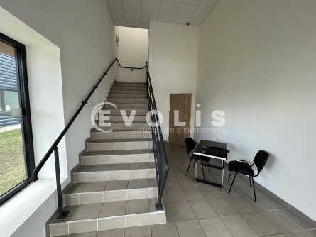 Photo 4 – location Entrepôts / activités	CHANTELOUP EN BRIE (77600)