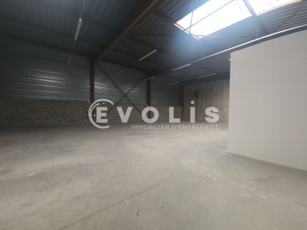 Photo 10 – location Entrepôts / activités	BRON (69500)