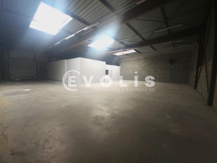 Photo 5 – location Entrepôts / activités	BRON (69500)