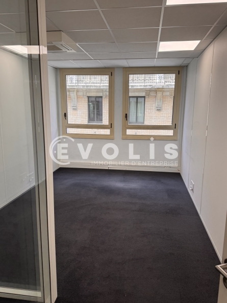 Photo 3 – location bureaux	PARIS (75008)
