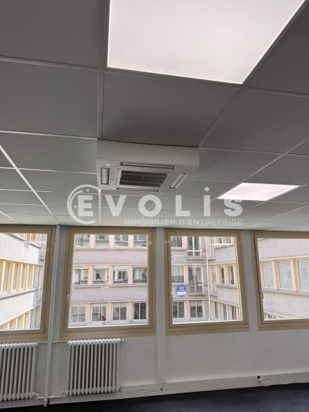 Photo 4 – location bureaux	PARIS (75008)