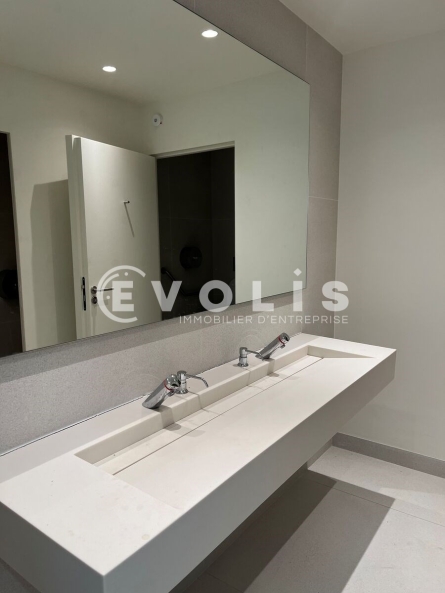 Photo 7 – location bureaux	PARIS (75008)