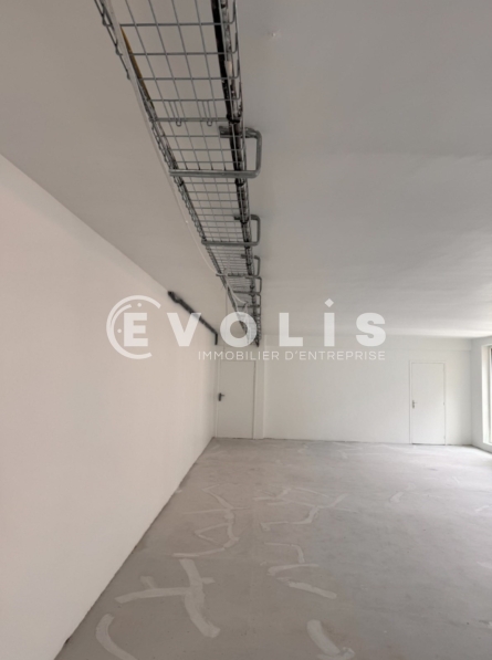 Photo 2 – location bureaux	PARIS (75008)