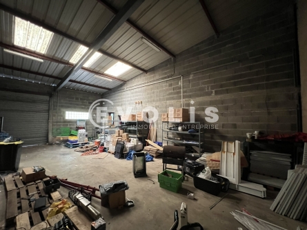 Photo 8 – location Entrepôts / activités	SAINT SYMPHORIEN D'OZON (69360)