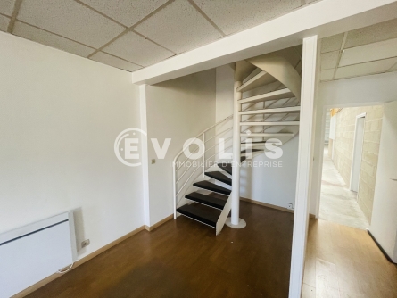 Photo 6 – location Entrepôts / activités	PONTAULT COMBAULT (77340)