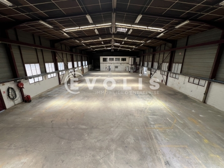 Photo 12 – location Entrepôts / activités	CHASSIEU (69680)