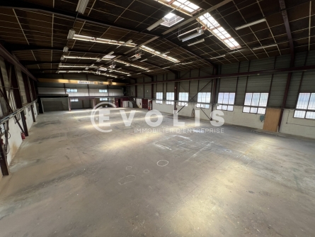Photo 8 – location Entrepôts / activités	CHASSIEU (69680)