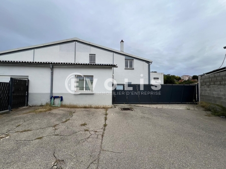 Photo 1 – location Entrepôts / activités	GRIGNY (69520)