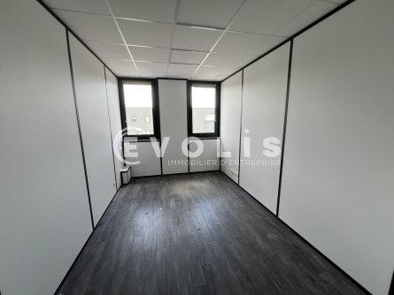 Photo 8 – location Entrepôts / activités	GENAS (69740)
