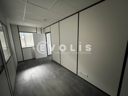 Photo 10 – location Entrepôts / activités	GENAS (69740)
