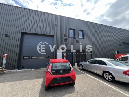 Photo 1 – location Entrepôts / activités	GENAS (69740)