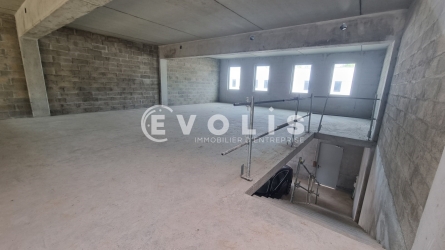 Photo 9 – vente Entrepôts / activités	SERRIS (77700)