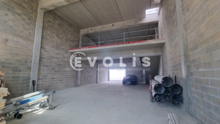 Photo 4 – vente Entrepôts / activités	SERRIS (77700)