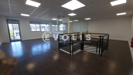 Photo 6 – location Entrepôts / activités	COLLEGIEN (77090)