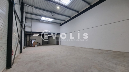 Photo 1 – location Entrepôts / activités	COLLEGIEN (77090)