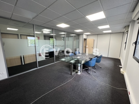 Photo 15 – location Entrepôts / activités	SAINT PRIEST (69800)