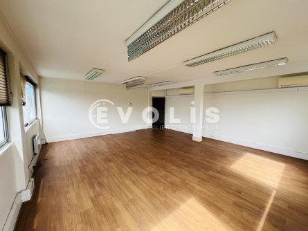 Photo 4 – location Entrepôts / activités	NOISY LE GRAND (93160)