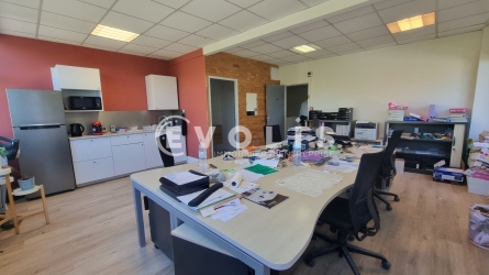 Photo 6 – location Entrepôts / activités	SAINT THIBAULT DES VIGNES (77400)