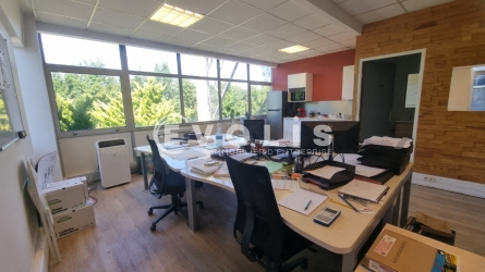 Photo 8 – location Entrepôts / activités	SAINT THIBAULT DES VIGNES (77400)
