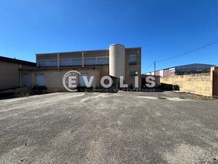 Photo 2 – location Entrepôts / activités	SAINT GENIS LAVAL (69230)