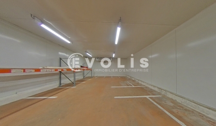 Photo 4 – location Entrepôts / activités	SAINT GENIS LAVAL (69230)