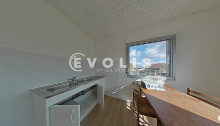 Photo 8 – location Entrepôts / activités	SAINT GENIS LAVAL (69230)