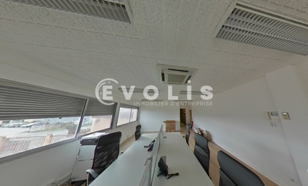 Photo 9 – location Entrepôts / activités	SAINT GENIS LAVAL (69230)