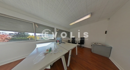 Photo 11 – location Entrepôts / activités	SAINT GENIS LAVAL (69230)