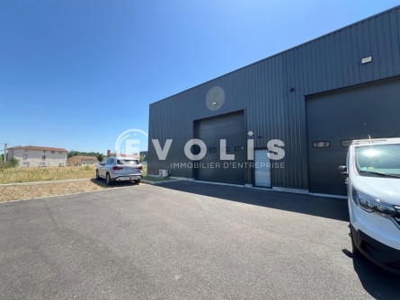 Photo 2 – location Entrepôts / activités	BRINDAS (69126)