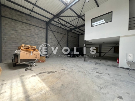 Photo 3 – location Entrepôts / activités	BRINDAS (69126)