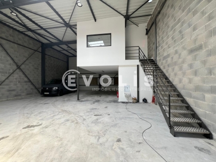 Photo 4 – location Entrepôts / activités	BRINDAS (69126)