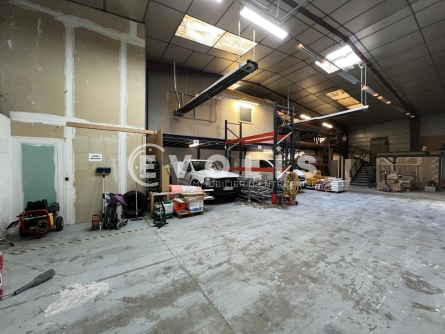 Photo 3 – vente Entrepôts / activités	CHASSIEU (69680)