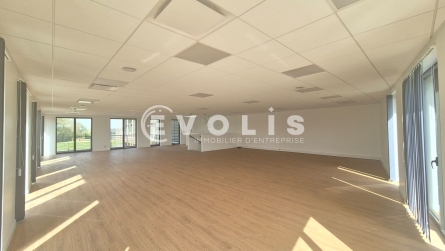 Photo 11 – location Entrepôts / activités	COUPVRAY (77700)