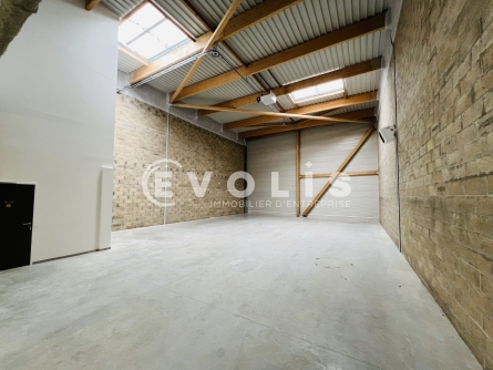 Photo 5 – location Entrepôts / activités	COUPVRAY (77700)