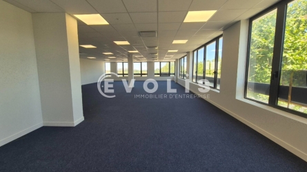 Photo 2 – location bureaux	CHESSY (77700)