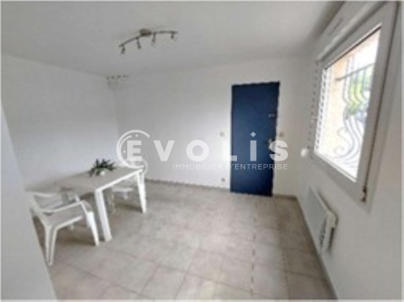 Photo 11 – location Entrepôts / activités	TOUSSIEU (69780)