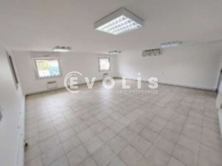 Photo 14 – location Entrepôts / activités	TOUSSIEU (69780)