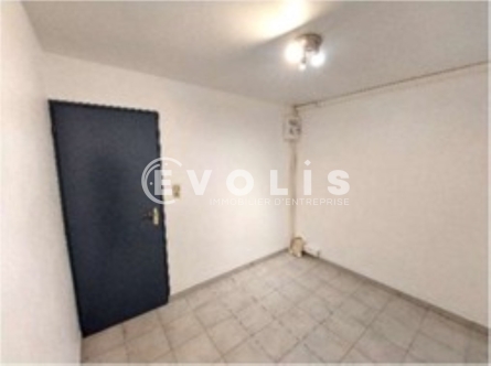 Photo 15 – location Entrepôts / activités	TOUSSIEU (69780)