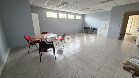 Photo 12 – location bureaux	QUINCY VOISINS (77860)