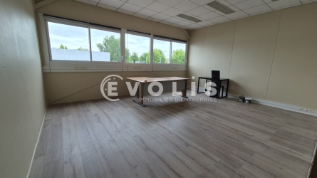 Photo 13 – location bureaux	QUINCY VOISINS (77860)