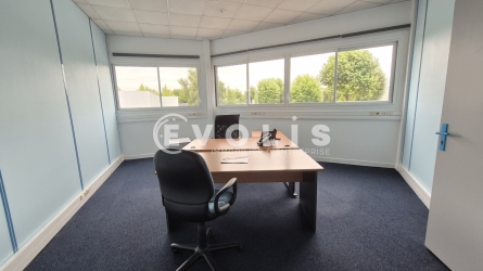 Photo 10 – location Entrepôts / activités	QUINCY VOISINS (77860)
