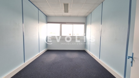 Photo 13 – location Entrepôts / activités	QUINCY VOISINS (77860)