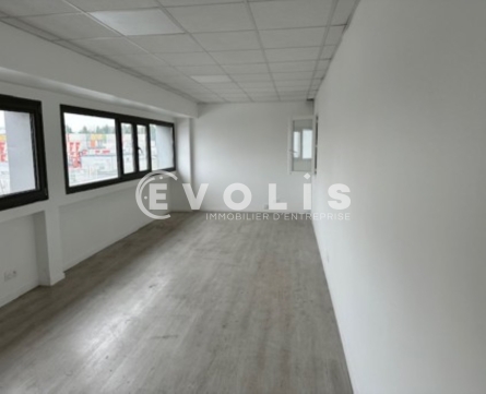 Photo 7 – location Entrepôts / activités	VILLENEUVE LA GARENNE (92390)