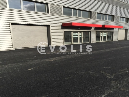 Photo 1 – location Entrepôts / activités	VILLENEUVE LA GARENNE (92390)