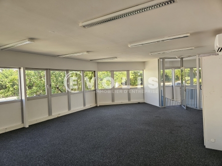 Photo 7 – location Entrepôts / activités	PALAISEAU (91120)