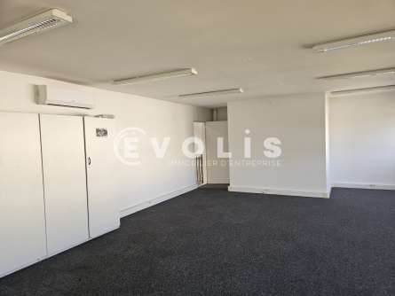 Photo 8 – location Entrepôts / activités	PALAISEAU (91120)