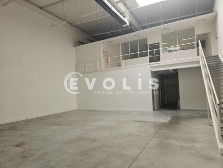 Photo 2 – location Entrepôts / activités	PALAISEAU (91120)