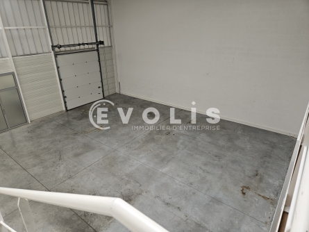 Photo 4 – location Entrepôts / activités	PALAISEAU (91120)